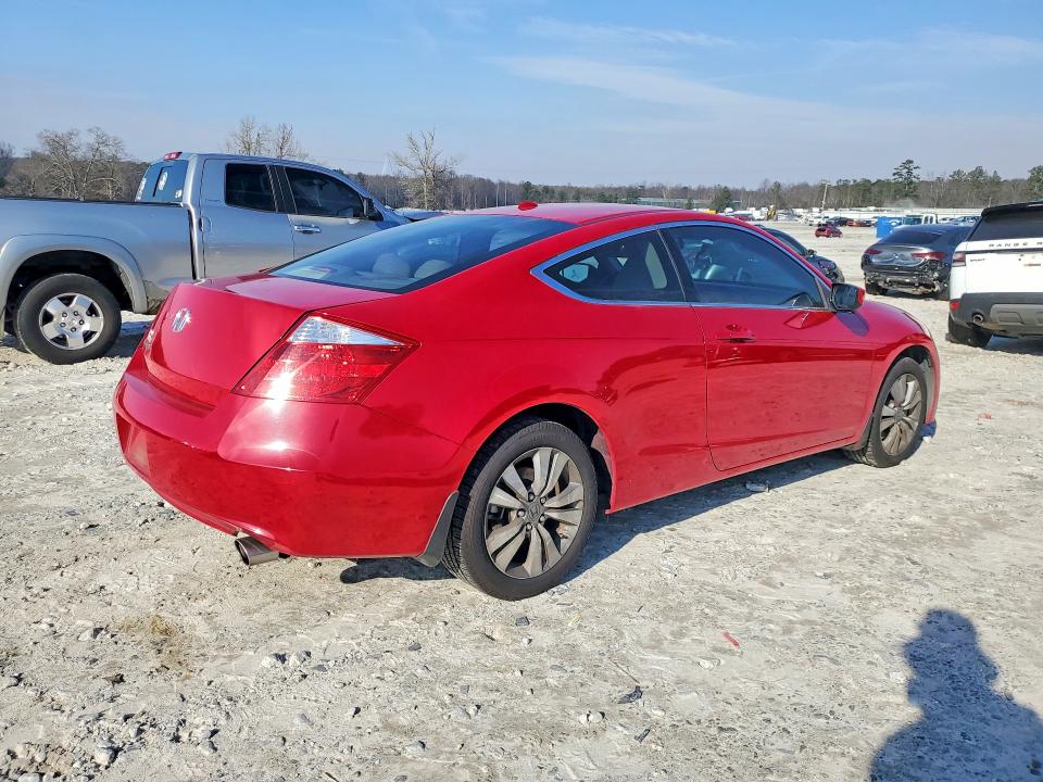 Photo 3 from auction – 2010 HONDA ACCORD with VIN 1HGCS1B85AA019155