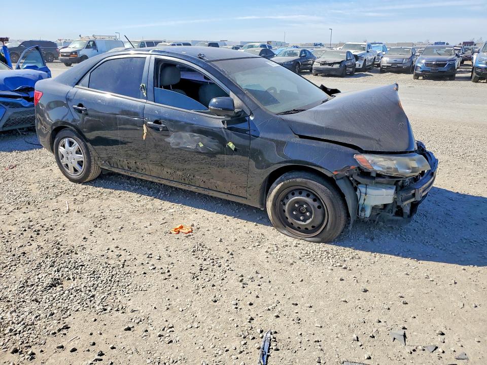 Photo 4 from auction – 2013 KIA FORTE with VIN KNAFU4A20D5698332