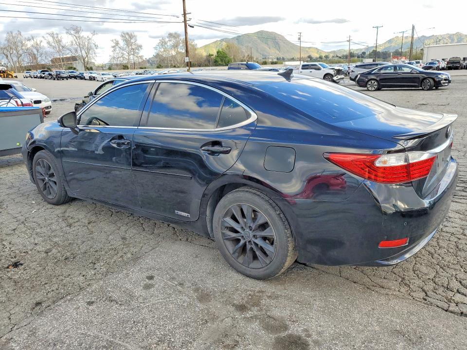 Photo 2 from auction – 2013 LEXUS ES with VIN JTHBW1GG6D2009097