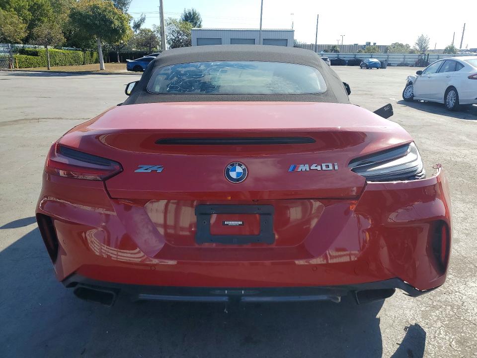 Photo 6 from auction – 2022 BMW Z4 with VIN WBAHF9C08NWX71034
