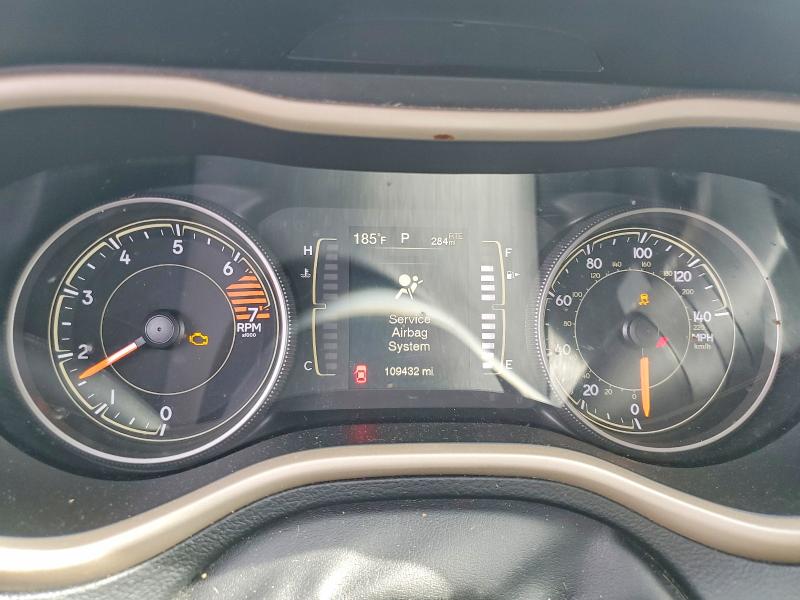 Photo 9 from auction – 2017 JEEP CHEROKEE with VIN 1C4PJLAB9HW650385