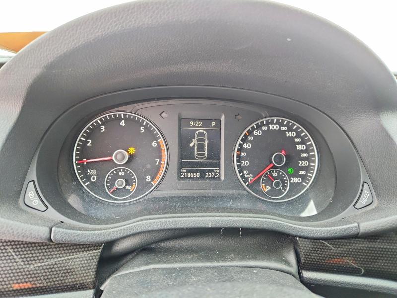 Photo 9 from auction – 2014 VOLKSWAGEN PASSAT with VIN 1VWCS7A33EC117647