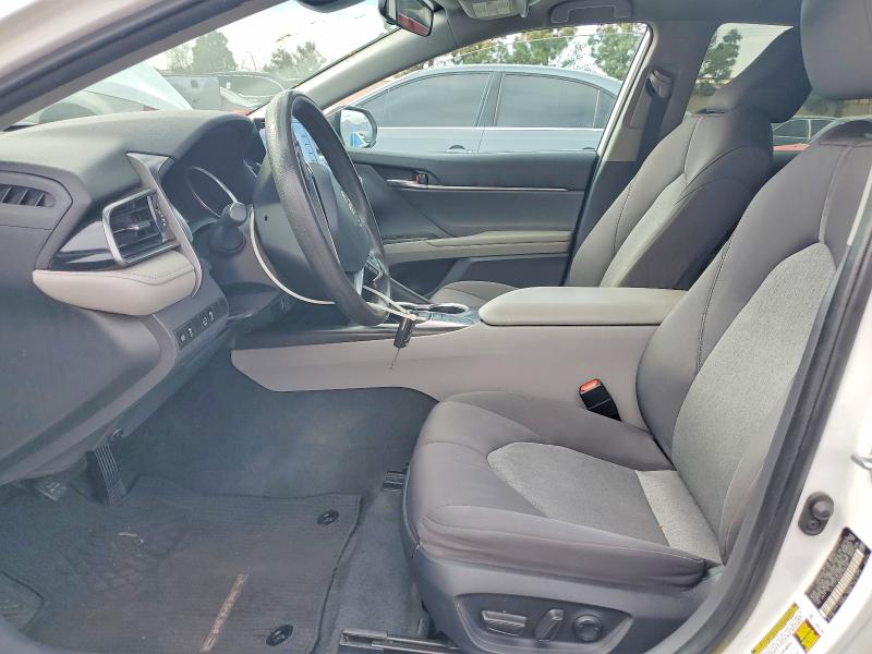 Photo 7 from auction – 2022 TOYOTA CAMRY with VIN 4T1C11AK8NU708136