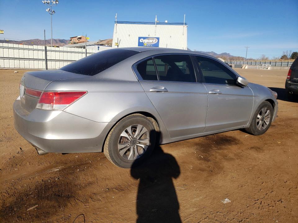 Zdjęcie 3 z aukcji – 2012 HONDA ACCORD z VIN 1HGCP2F64CA132159