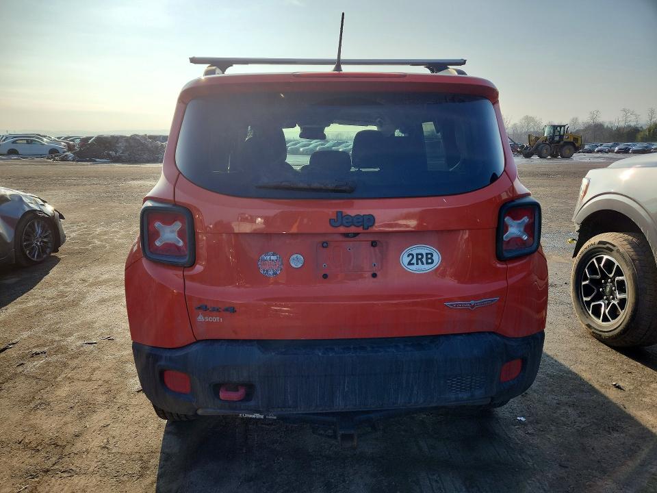 Photo 6 from auction – 2016 JEEP RENEGADE with VIN ZACCJBCT2GPE36350