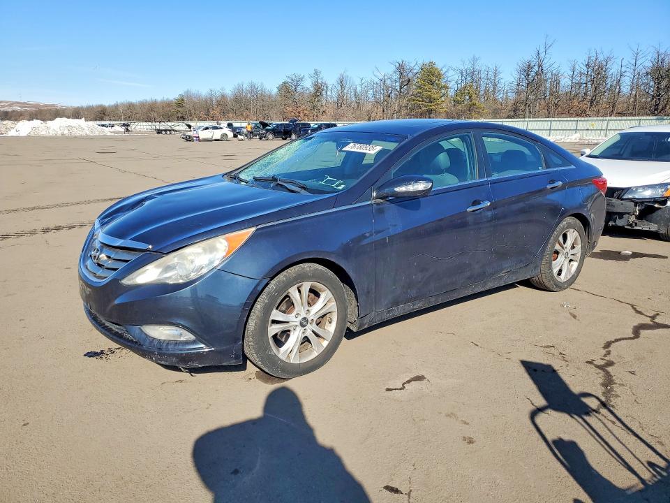HYUNDAI SONATA SE 2011 with VIN 5NPEC4AC3BH239156 - Photo from auction