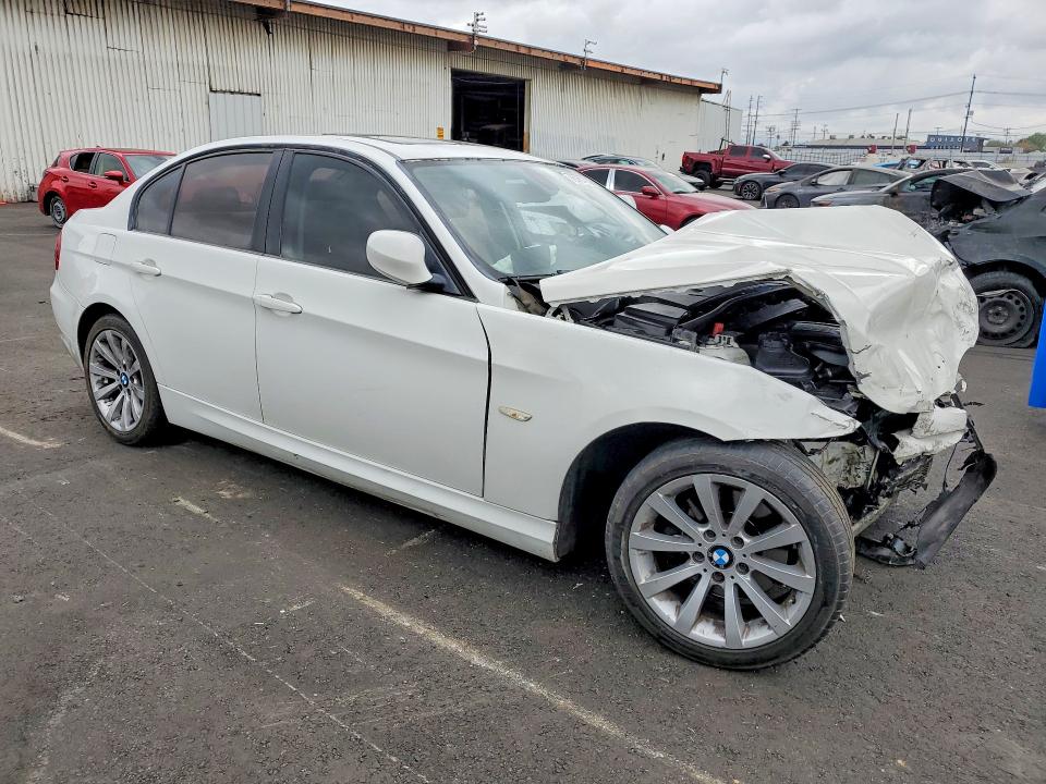 Photo 4 from auction – 2011 BMW 328 with VIN WBAPH5G52BNM82267
