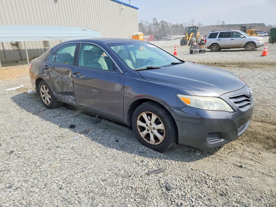 Photo 4 from auction – 2011 TOYOTA CAMRY with VIN 4T1BF3EK4BU625933