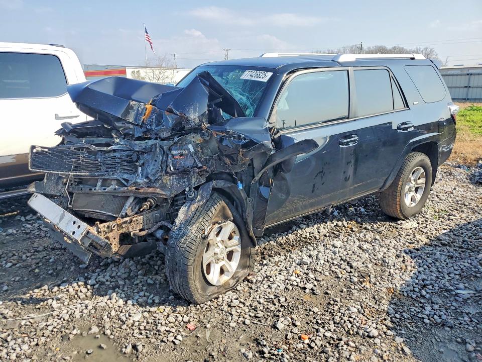 TOYOTA 4RUNNER 2016 with VIN JTEBU5JR1G5318029 - Photo from auction