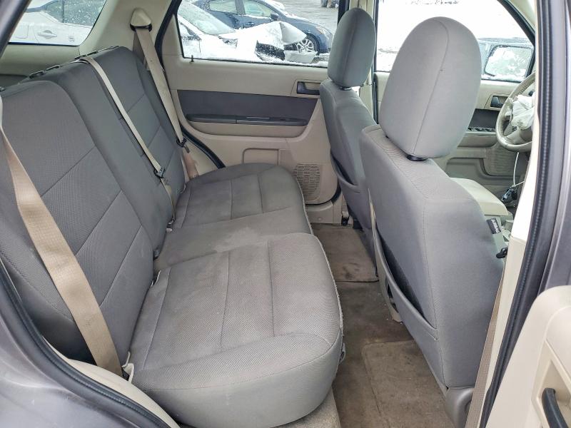 Zdjęcie 11 z aukcji – 2010 FORD ESCAPE z VIN 1FMCU0D72AKB30162
