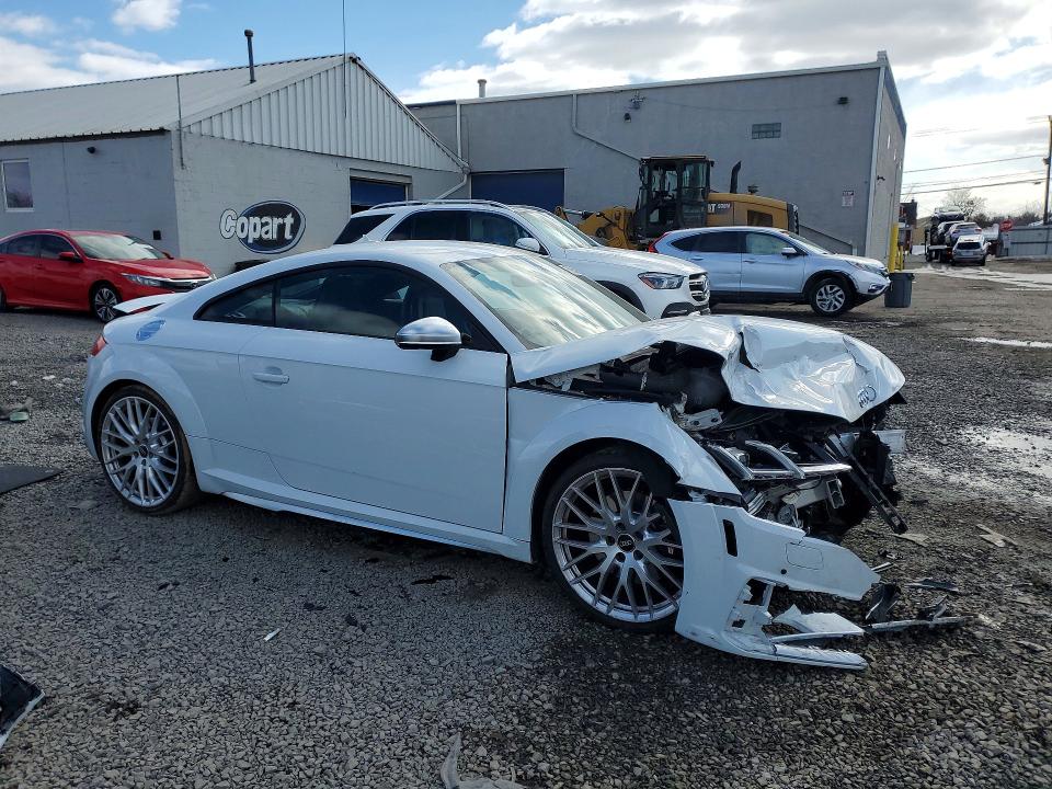 Photo 4 from auction – 2022 AUDI TTS with VIN TRUA1AFVXN1002338
