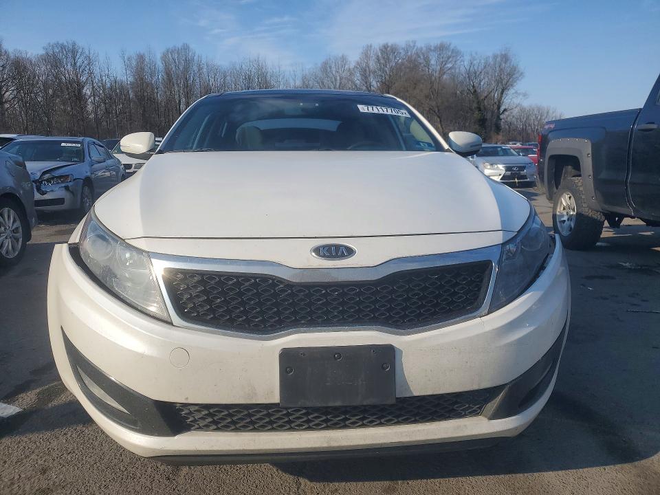 Photo 5 from auction – 2011 KIA OPTIMA with VIN KNAGN4A77B5172113