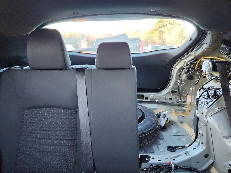Photo 10 from auction – 2018 TOYOTA C-HR with VIN NMTKHMBX7JR040771