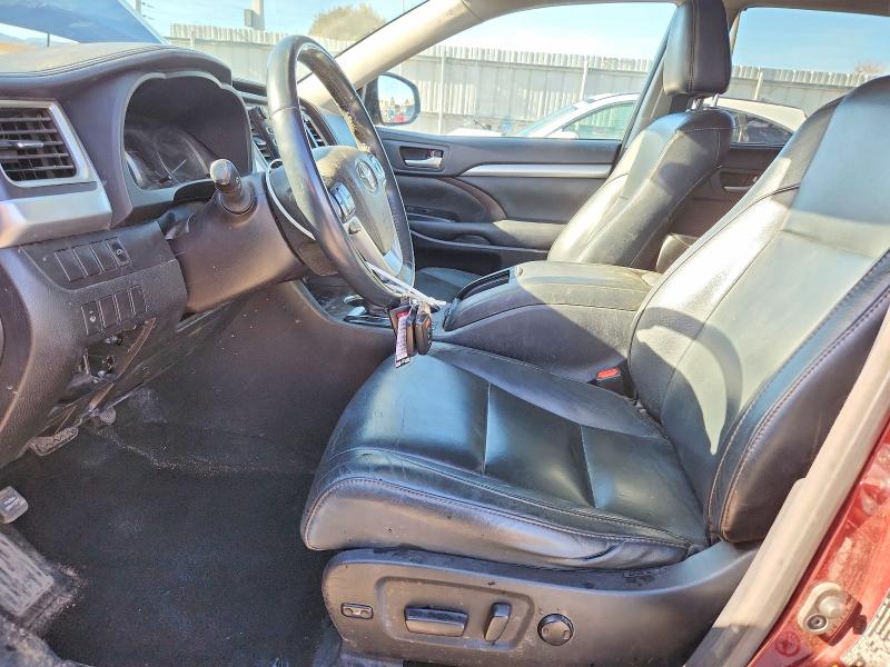 Photo 7 from auction – 2016 TOYOTA HIGHLANDER with VIN 5TDJKRFH9GS343378