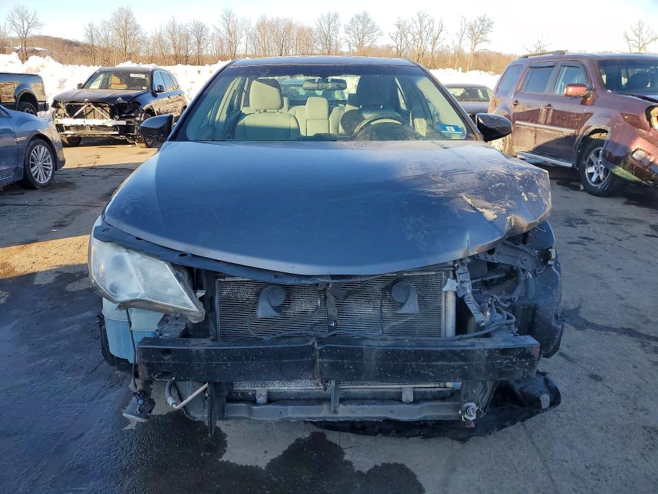 Photo 5 from auction – 2014 TOYOTA CAMRY L with VIN 4T4BF1FK9ER339055