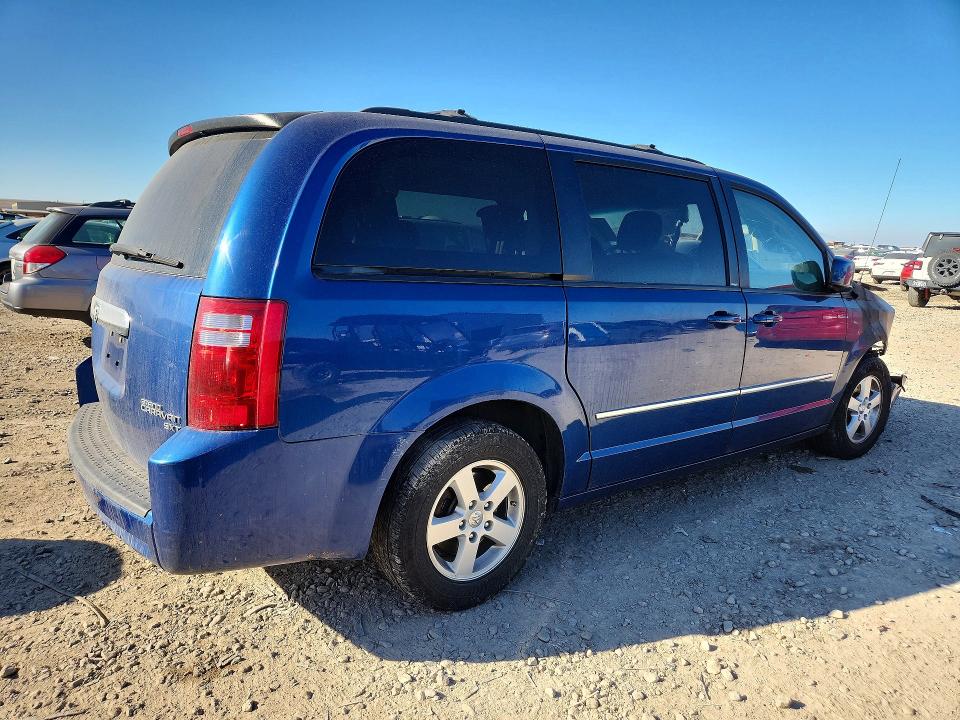Photo 3 from auction – 2010 DODGE GRAND CARAVAN with VIN 2D4RN5D13AR169092