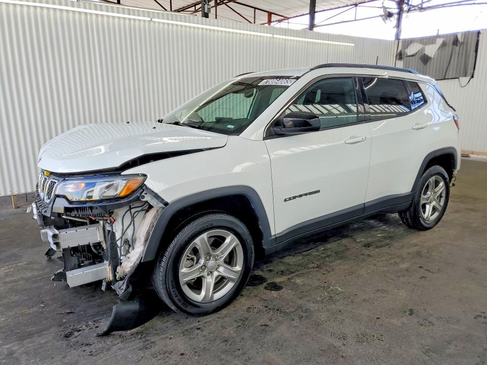 JEEP COMPASS 2024 with VIN 3C4NJDBNXRT604948 - Photo from auction