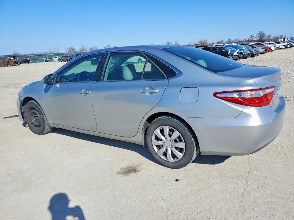 Photo 2 from auction – 2015 TOYOTA CAMRY with VIN 4T4BF1FK3FR477496