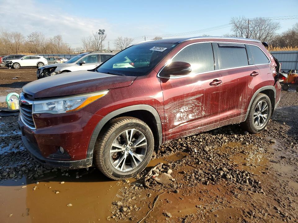 TOYOTA HIGHLANDER 2016 with VIN 5TDJKRFH3GS337205 - Photo from auction