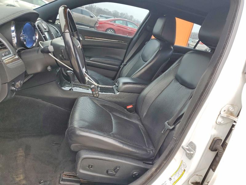 Photo 7 from auction – 2011 CHRYSLER 300C with VIN 2C3CA6CT3BH580947