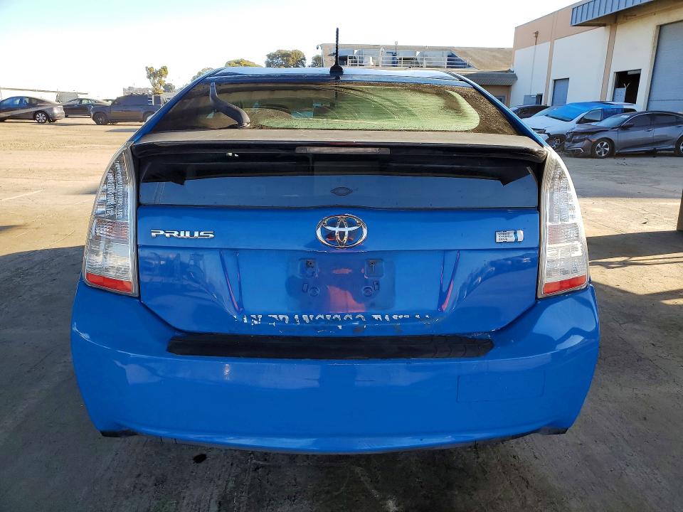 Photo 6 from auction – 2011 TOYOTA PRIUS with VIN JTDKN3DU4B5333008