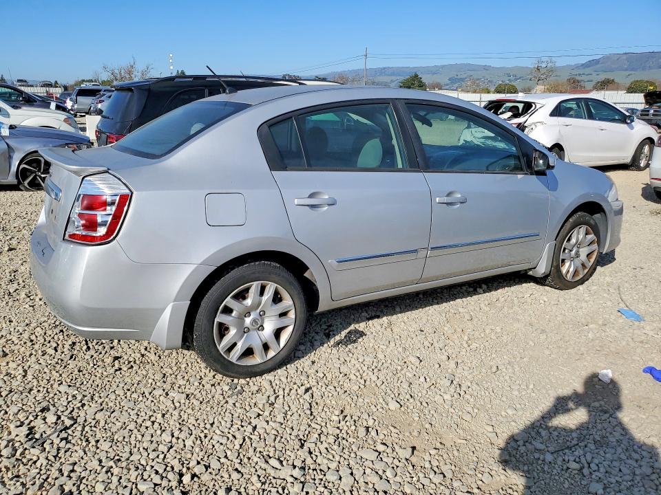 Photo 3 from auction – 2012 NISSAN SENTRA with VIN 3N1AB6AP3CL703535