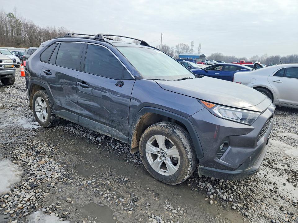 Foto 4 de la subasta – 2021 TOYOTA RAV4 XLE con VIN 2T3P1RFVXMC249847