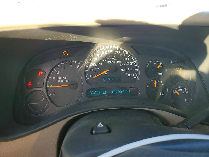 Photo 9 from auction – 2003 GMC NEW SIERRA with VIN 2GTEK19T731100057