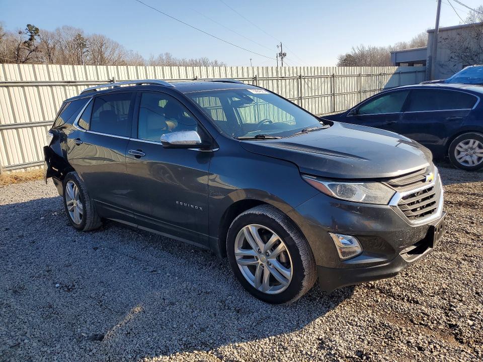 Photo 4 from auction – 2018 CHEVROLET EQUINOX with VIN 2GNAXMEV4J6123098
