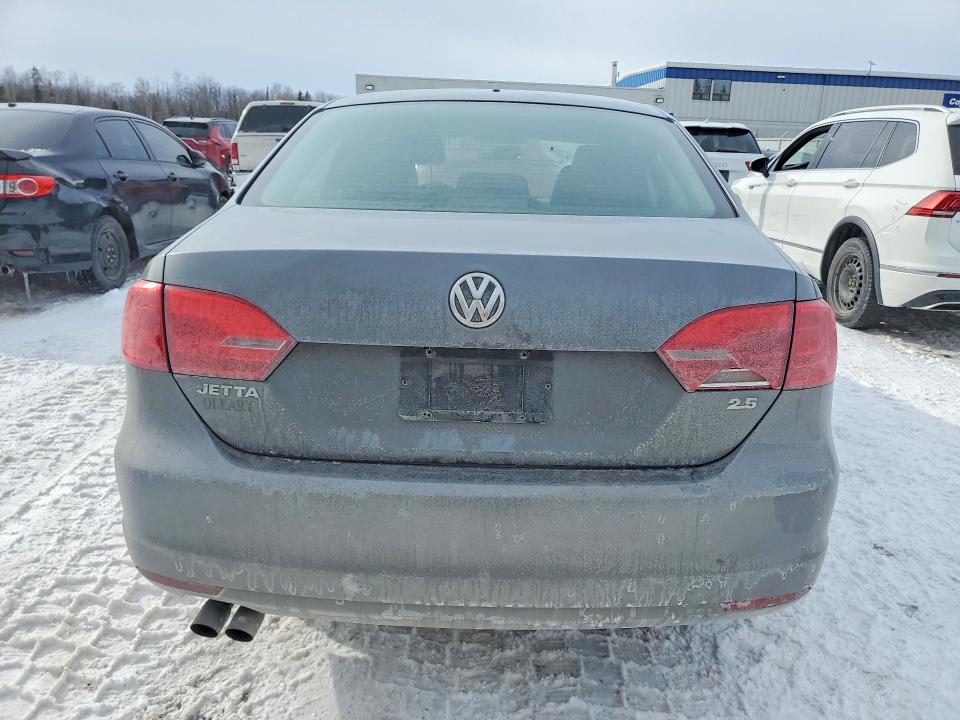 Photo 6 from auction – 2012 VOLKSWAGEN JETTA SE with VIN 3VWDX7AJ4CM310129