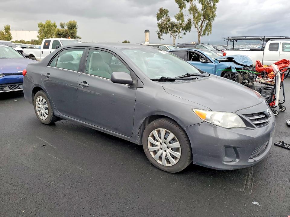 Photo 4 from auction – 2013 TOYOTA COROLLA with VIN 2T1BU4EE0DC096605