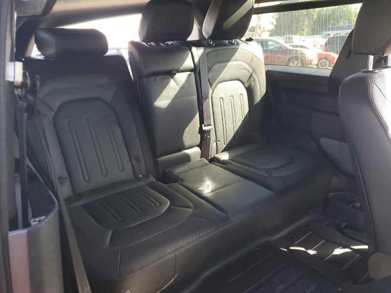Photo 11 from auction – 2021 LAND ROVER DEFENDER 9 with VIN SALEY6RU0M2050567