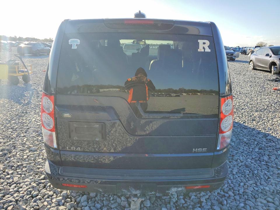 Photo 6 from auction – 2011 LAND ROVER LR4 with VIN SALAG2D44BA567701
