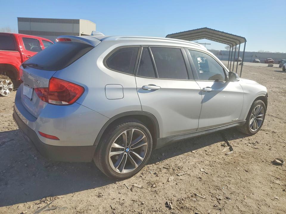 Photo 3 from auction – 2013 BMW X1 XDRIVE2 with VIN WBAVL1C58DVR83428