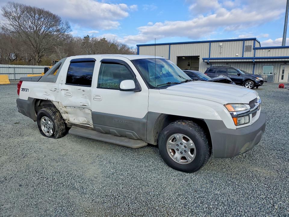Photo 4 from auction – 2002 CHEVROLET AVALANCHE with VIN 3GNEK13T02G185233