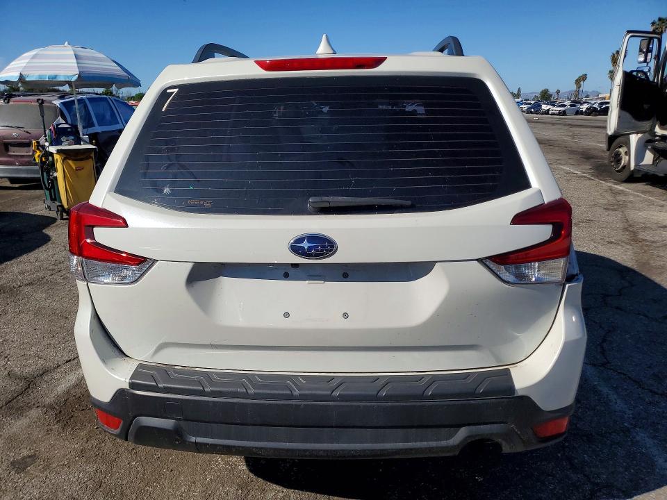 Photo 6 from auction – 2020 SUBARU FORESTER with VIN JF2SKADC8LH437359