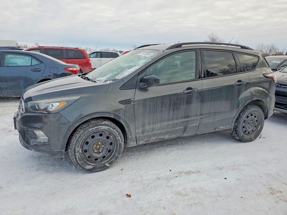 FORD ESCAPE 2017 con VIN 1FMCU0GD6HUB54304 - Foto de la subasta