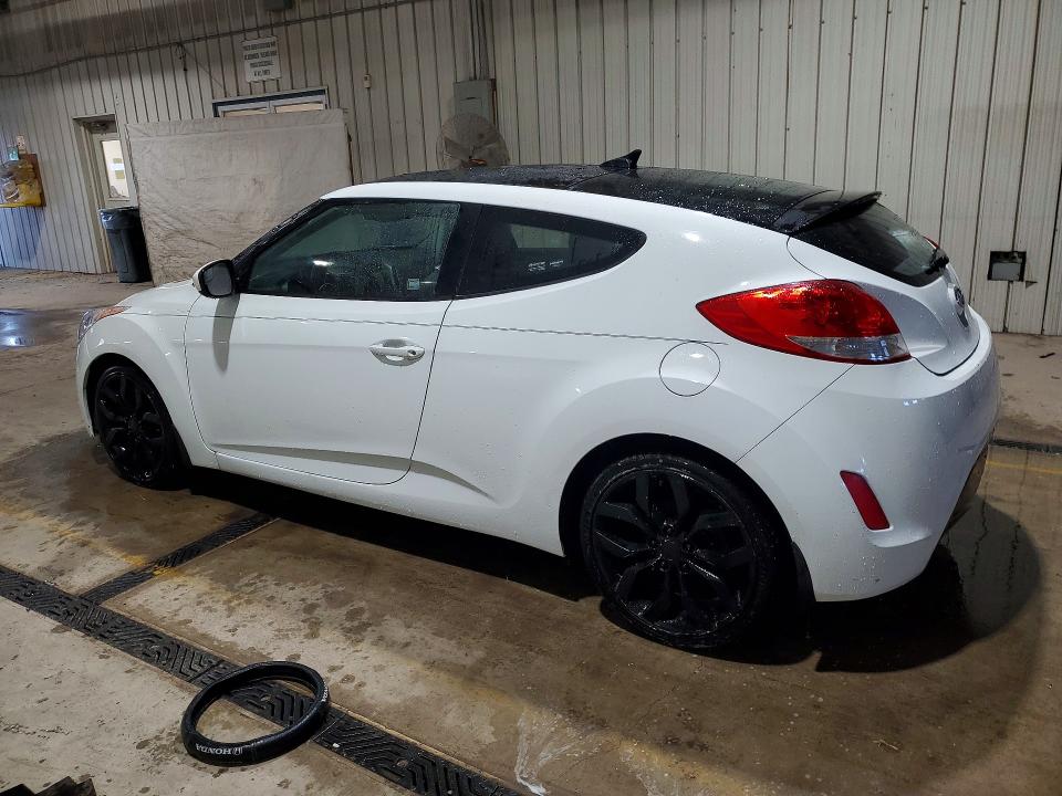 Photo 2 from auction – 2015 HYUNDAI VELOSTER with VIN KMHTC6AD9FU238175