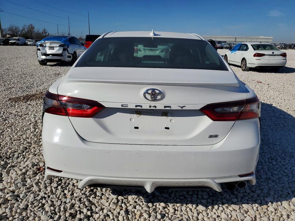 Photo 6 from auction – 2024 TOYOTA CAMRY with VIN 4T1G11AK2RU250150