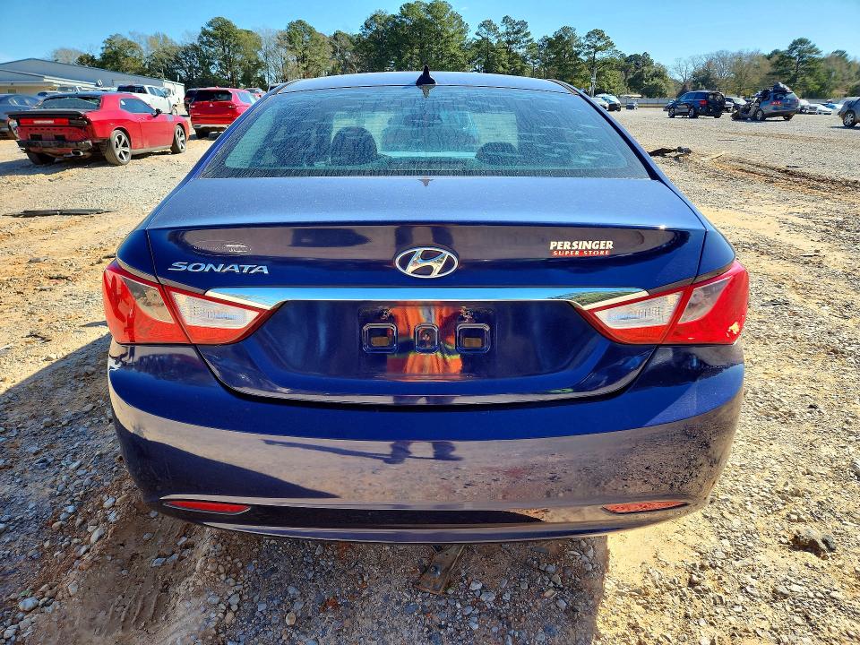 Photo 6 from auction – 2012 HYUNDAI SONATA with VIN 5NPEB4AC5CH373218