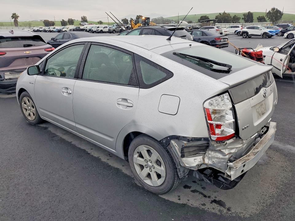 Photo 2 from auction – 2007 TOYOTA PRIUS with VIN JTDKB20U477640828