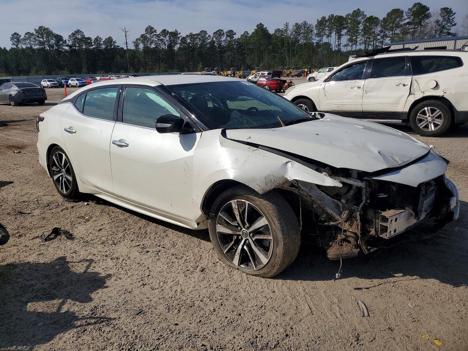 Photo 4 from auction – 2022 NISSAN MAXIMA with VIN 1N4AA6CV9NC508328