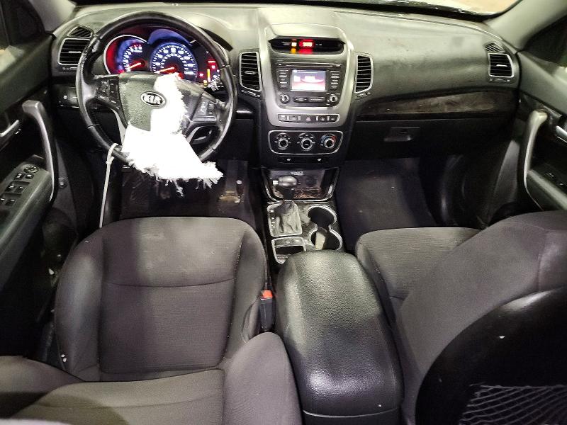 Photo 8 from auction – 2014 KIA SORENTO with VIN 5XYKTDA6XEG522159