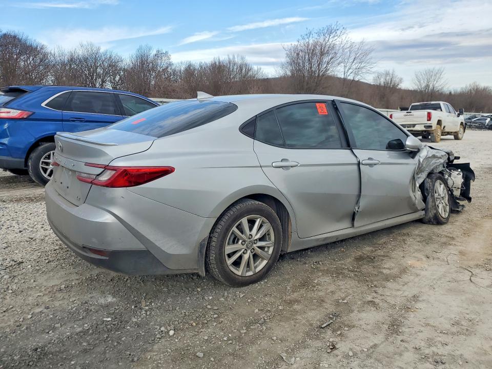 Photo 3 from auction – 2025 TOYOTA CAMRY with VIN 4T1DAACK3SU070407