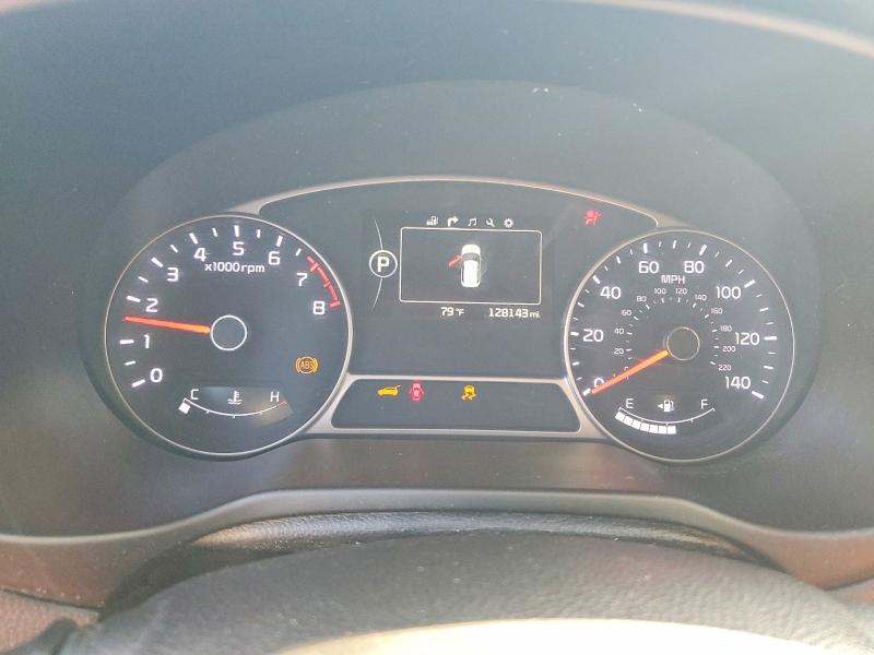 Photo 9 from auction – 2014 KIA SOUL with VIN KNDJX3A59E7010939