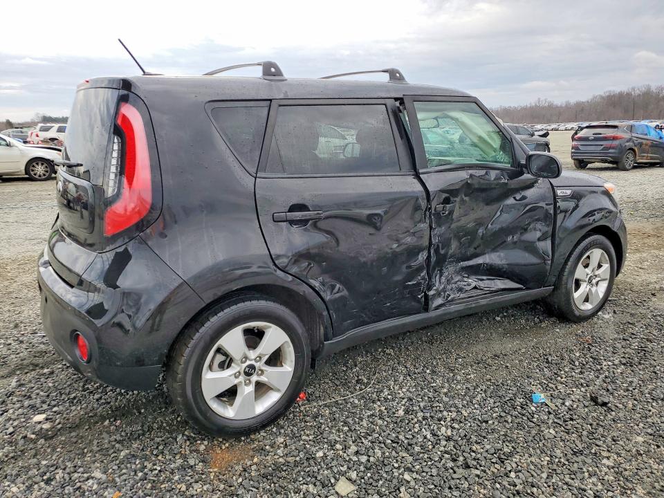 Photo 3 from auction – 2018 KIA SOUL with VIN KNDJN2A29J7623191