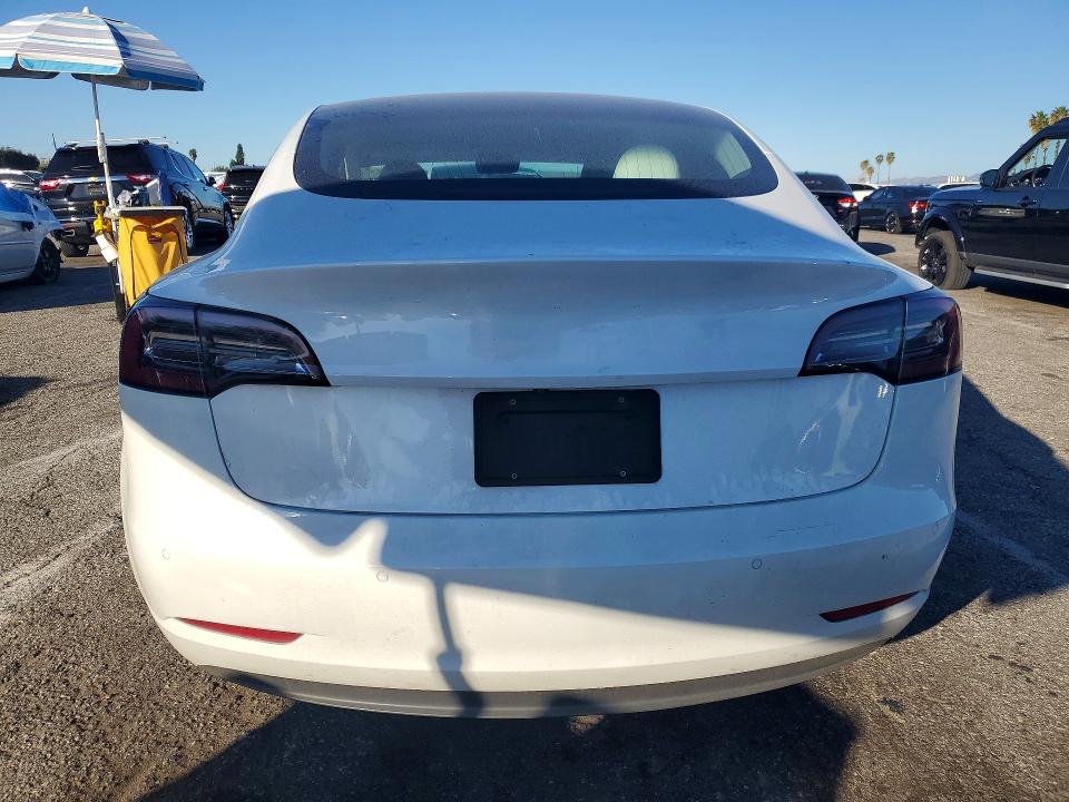 Photo 6 from auction – 2019 TESLA MODEL 3 with VIN 5YJ3E1EAXKF486892