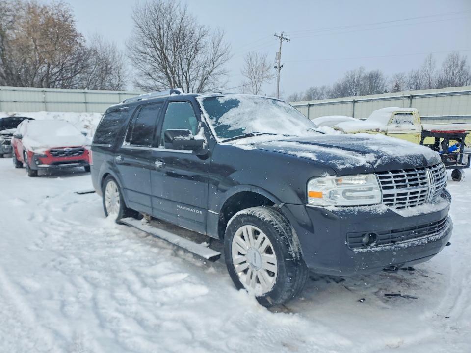 Photo 4 from auction – 2012 LINCOLN NAVIGATOR with VIN 5LMJJ2J54CEL04052