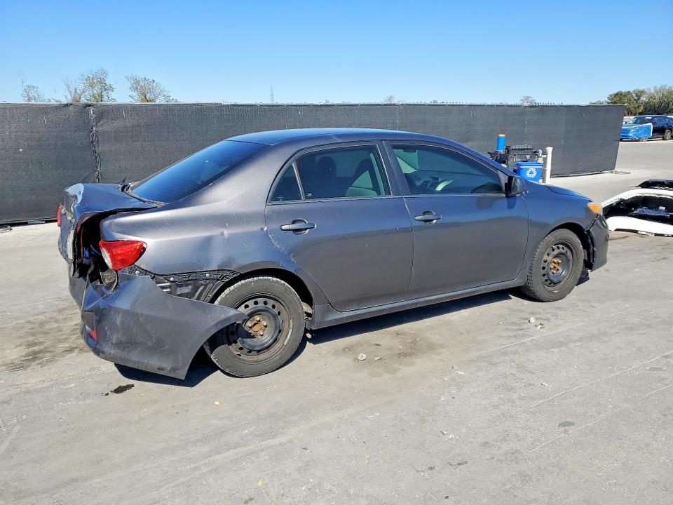 Photo 3 from auction – 2013 TOYOTA COROLLA BA with VIN 5YFBU4EE5DP169807