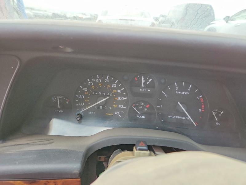 Photo 9 from auction – 2005 FORD THUNDERBIRD with VIN 1FAPP62T2NH143664